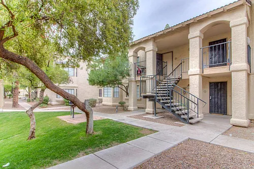 925 S Longmore #212 Photo 1