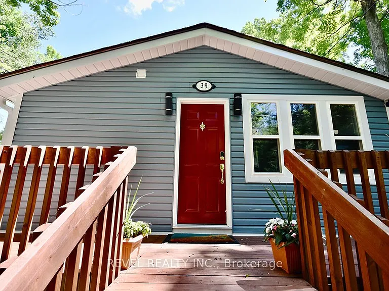 39 Domar Rd — Photo 2