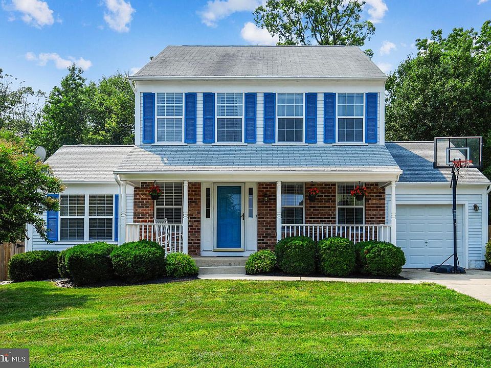 1st image of 272 Shakespeare Dr