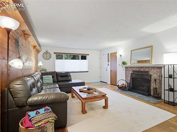 4th image of 1028 N Union Blvd