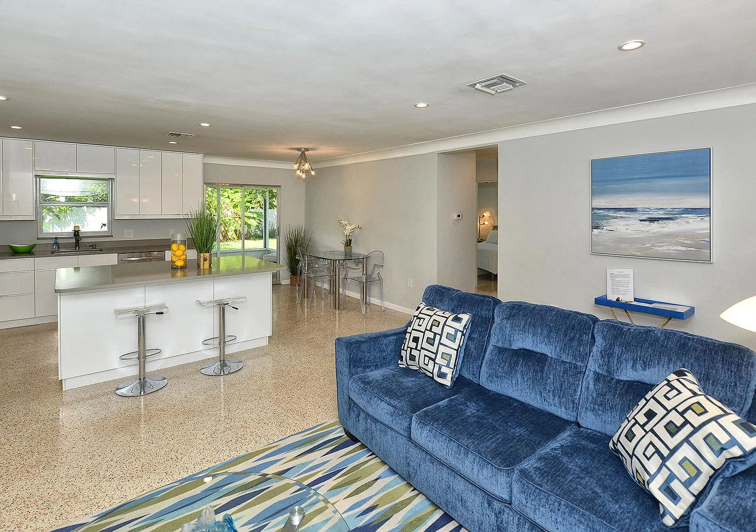 2 bed, 1826 sqft, $2,950 — Photo 4