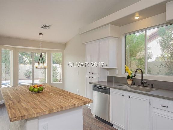 5th image of 5440 Escallonia St