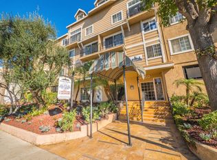 5050 Klump Ave, North Hollywood, CA 91601