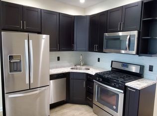 31-21 36th St #1, Astoria, NY 11106