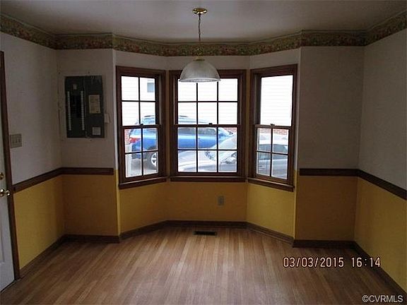 4th image of 2918 Sand Hills Dr