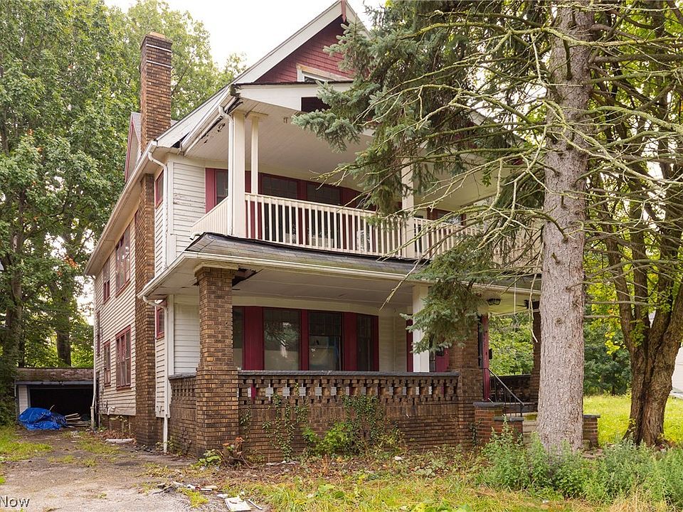 1st image of 1069 Carlyon Rd