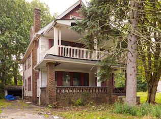1069 Carlyon Rd, East Cleveland, OH 44112