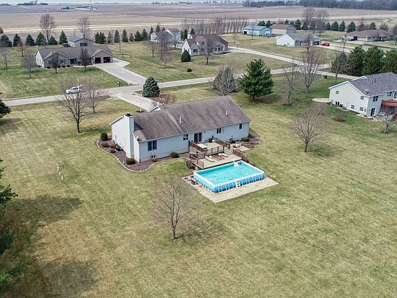 3rd image of 3315 Country Meadow Ln