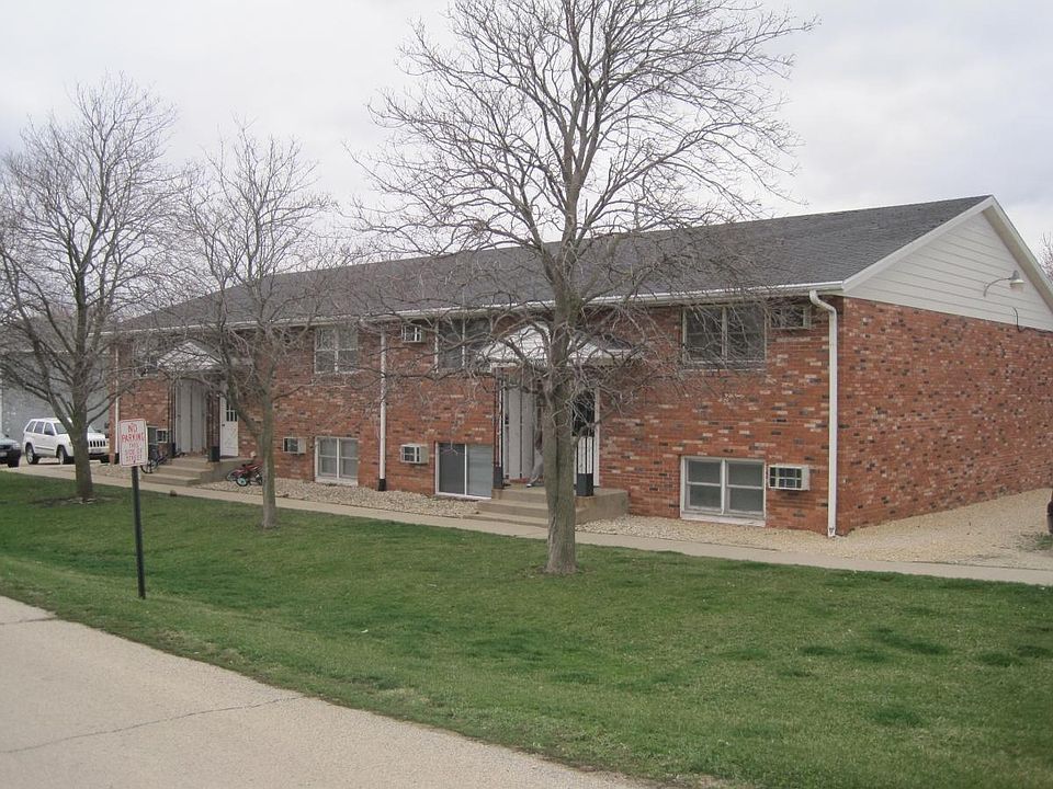 1009 Green Ridge Ave Earlville, IL, 60518 Apartments for Rent Zillow