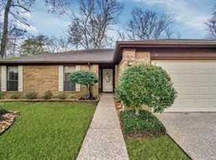 109 Hiwon Dr, Conroe, TX 77304
