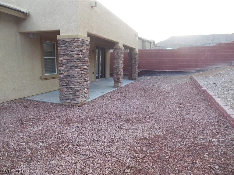 10390 Blue Ginger Dr — Photo 16