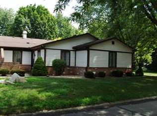 210 Wimbledon Ct, Anderson, IN 46013