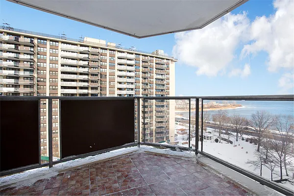 Sold by Douglas Elliman | media 16