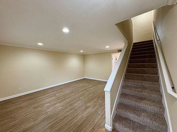 3rd image of 1415 N Broadway N #B