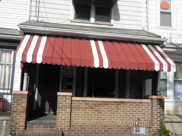231 Cedar St #1, Tamaqua, PA 18252