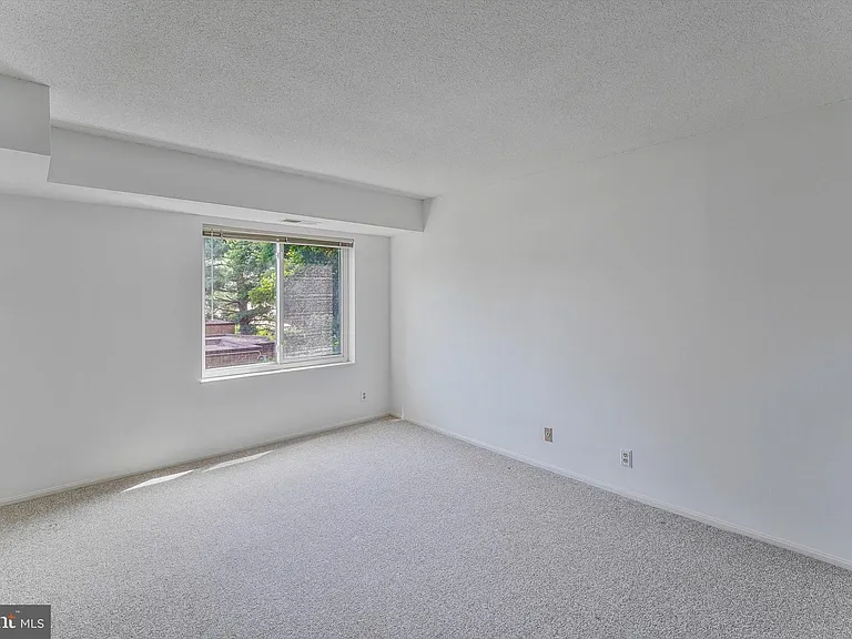 8360 Greensboro Dr #208 — Photo 28