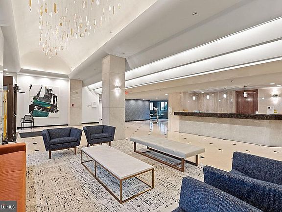 5th image of 4550 N Park Ave APT 1009