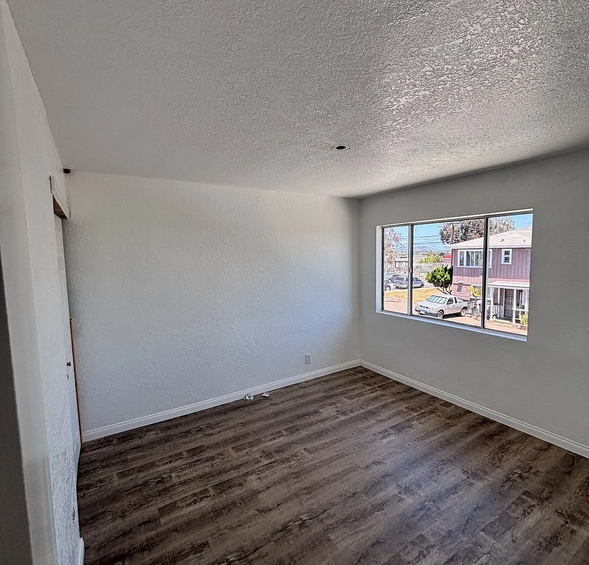 2345 E Jewett St — Photo 3
