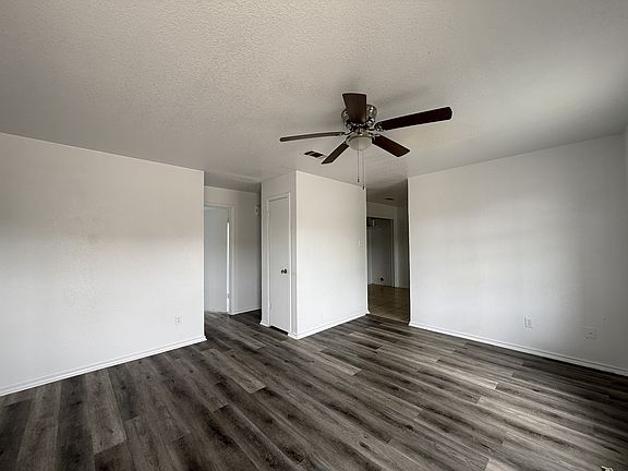 2nd image of 1604 Benttree Dr APT B