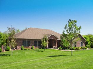 2018 Heartland Rdg, Jefferson City, MO 65109