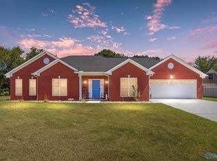 1404 Sweetbriar Pl SW, Decatur, AL 35603