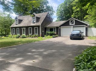 244 Punkup Rd, Oxford, CT 06478