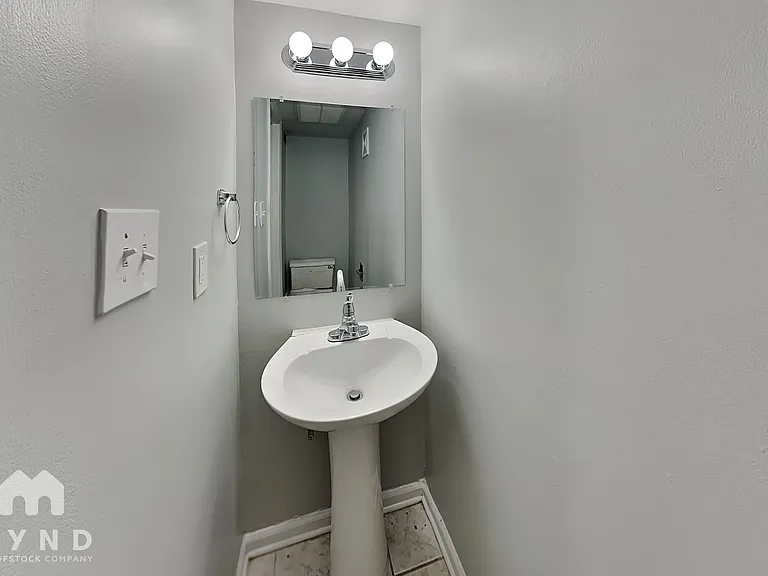 5424 Two Moons Dr — Photo 8