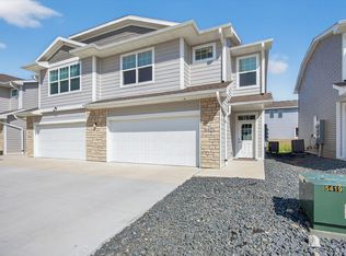 5421 154th Ct, Urbandale, IA 50323