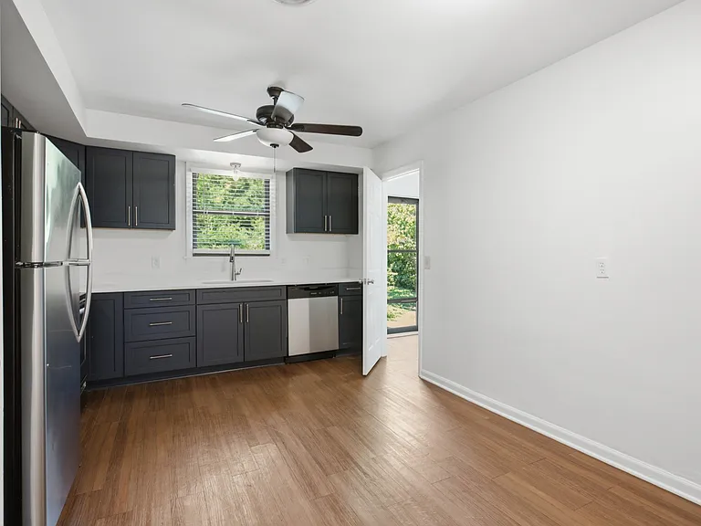 316 Lorna Dr #B — Photo 14