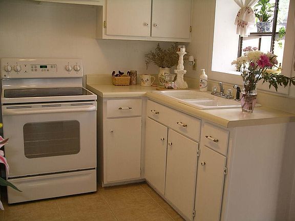 kitchen- New appliances stay