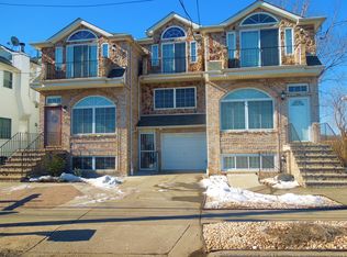 407 Father Capodanno Blvd, Staten Island, NY 10305