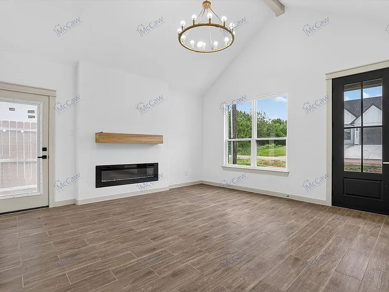 5849 Black Pine Cir — Photo 3