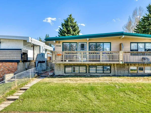 11759 N Canfield Rd SW, Calgary, AB T2W 1J6