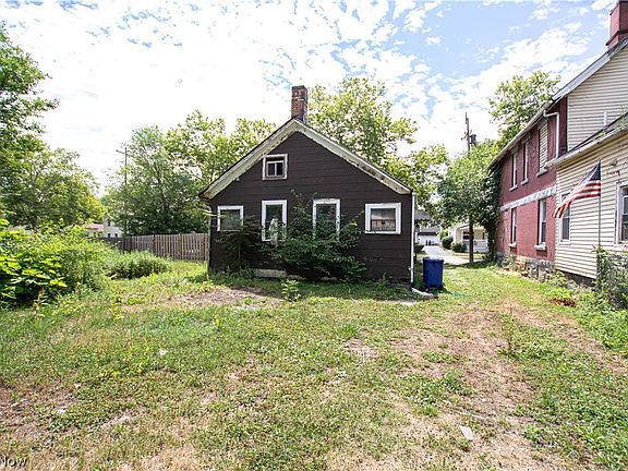 2nd image of 5743 Portage Ave