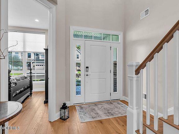 2nd image of 127 Grandview Circle