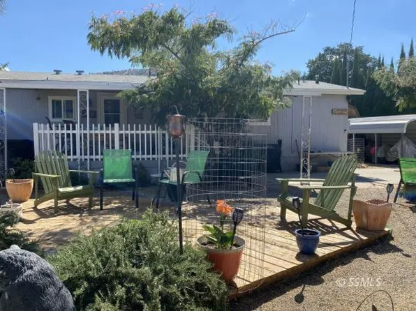 28 E Dufaucek Dr, Wofford Heights, CA 93285