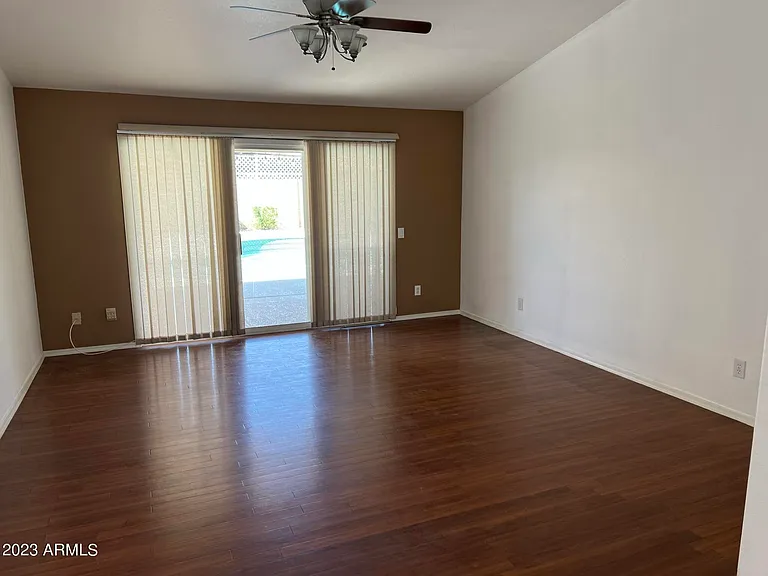 8 W Marco Polo Rd — Photo 6