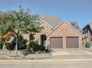 8212 Victoria Ln, Argyle, TX 76226