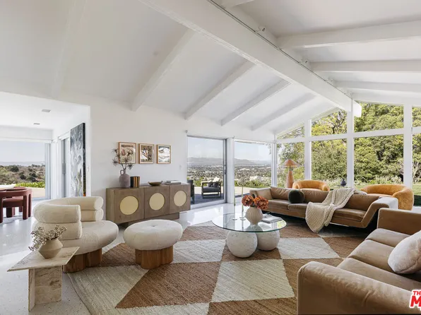 14541 Deervale Pl, Sherman Oaks, CA 91403