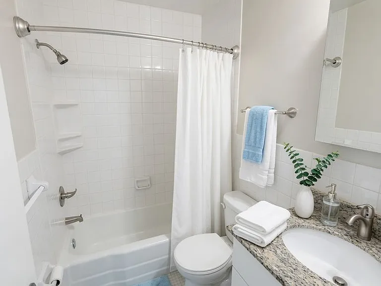 3620 West 32nd Street — Photo 8