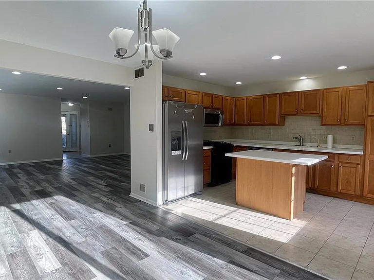 8104 Heritage Dr — Photo 7