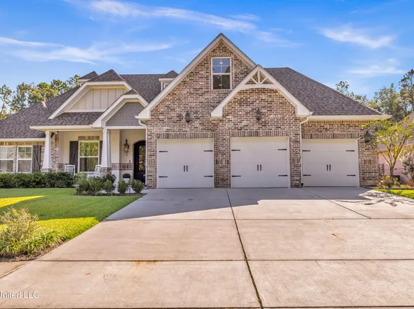 13462 Forest Ridge Dr, Gulfport, MS 39503