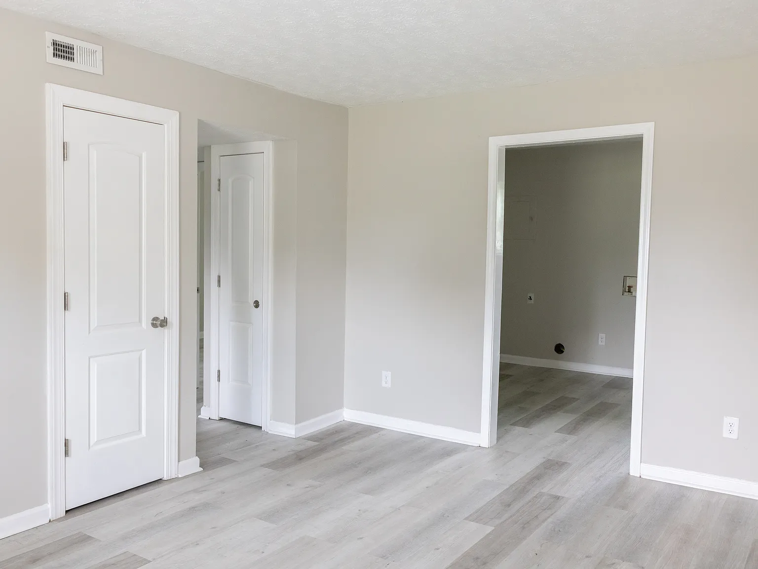 3 Rivers Apartments — Photo 2