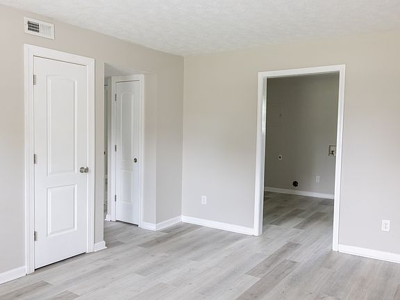 2nd image of 315 Bybee Branch Rd #F