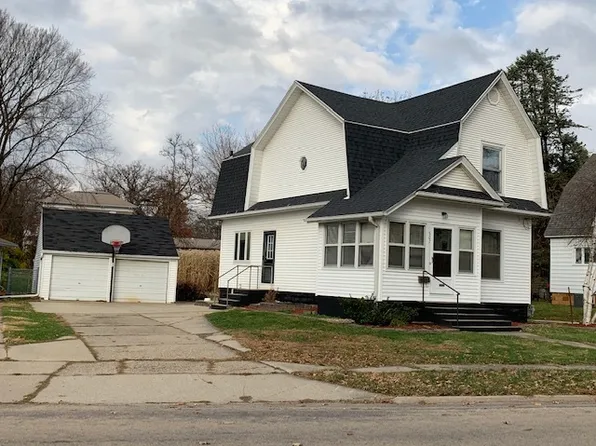 407 S Base St, Morrison, IL 61270