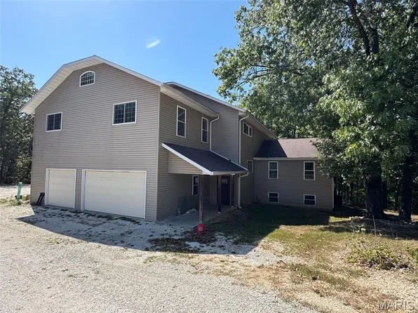 26273 Woodridge Dr, Warrenton, MO 63383