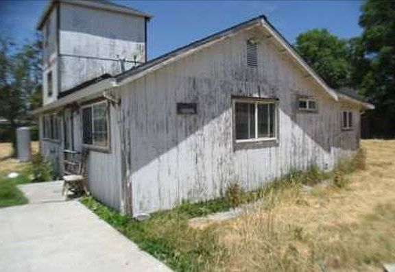2nd image of 7666 Old Redwood Hwy