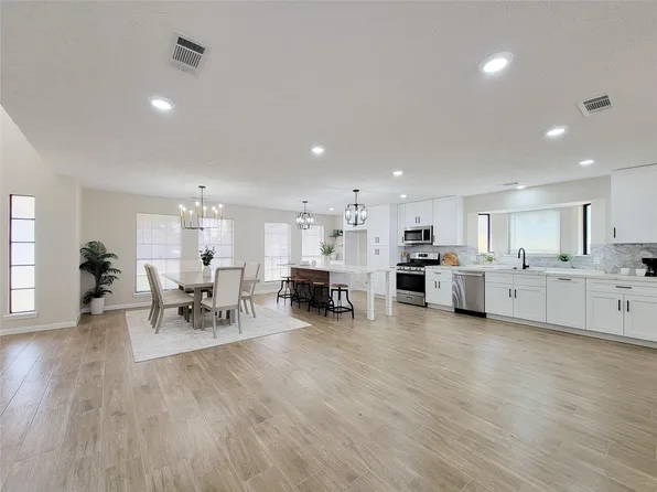 17502 Glenmark Dr, Houston, TX 77084