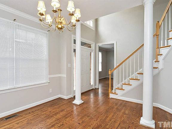 5th image of 3318 Wyndham Ln