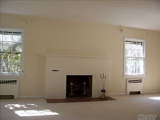 2nd image of 401 Park Ave